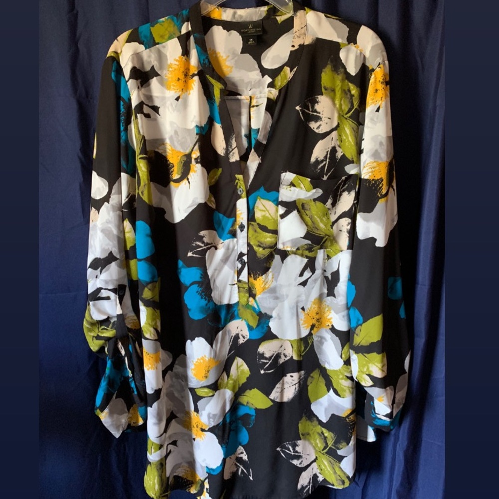 ⭐️SALE⭐️ Floral Button up Blouse